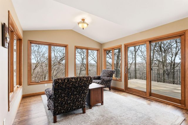 16048 Baywood Lane, Eden Prairie, MN 55346