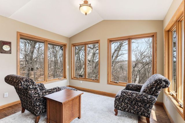 16048 Baywood Lane, Eden Prairie, MN 55346