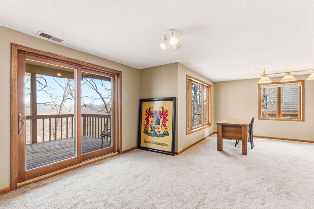 16048 Baywood Lane, Eden Prairie, MN 55346