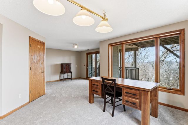 16048 Baywood Lane, Eden Prairie, MN 55346