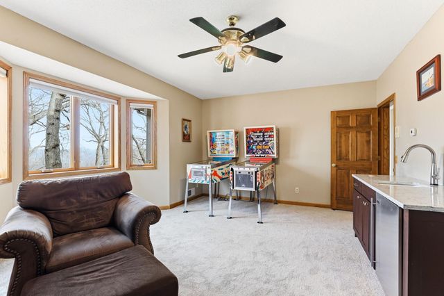 16048 Baywood Lane, Eden Prairie, MN 55346