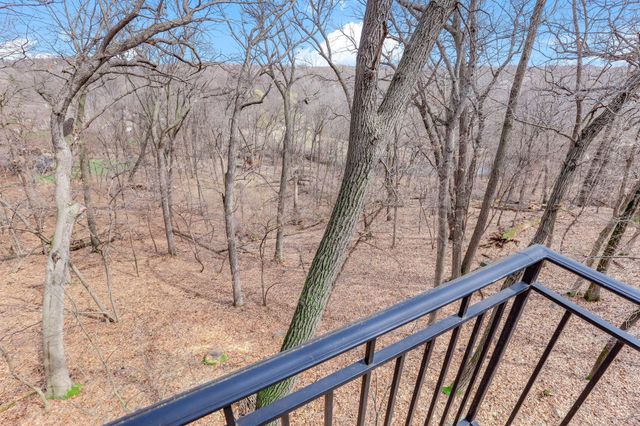 16048 Baywood Lane, Eden Prairie, MN 55346