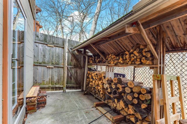 16048 Baywood Lane, Eden Prairie, MN 55346