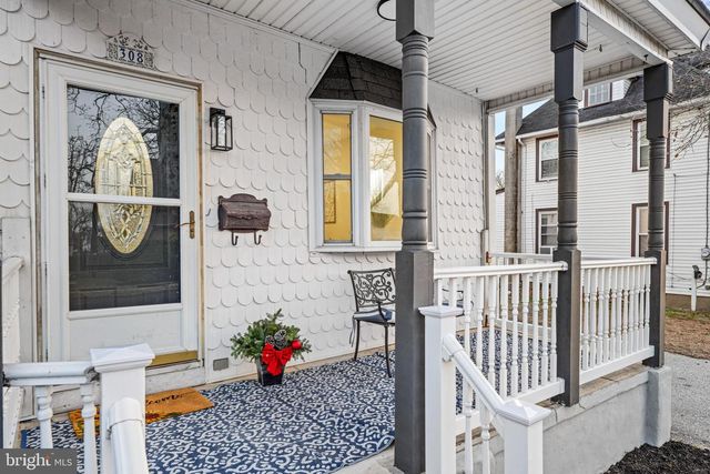 308 W 3RD ST, Palmyra, NJ 08065