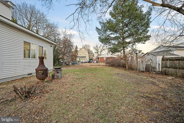 308 W 3RD ST, Palmyra, NJ 08065