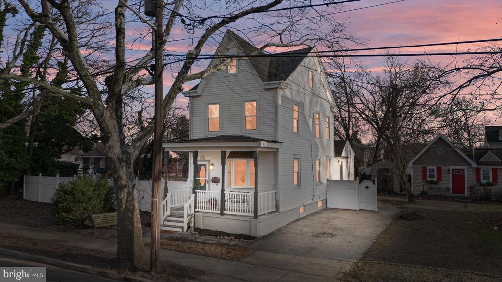 308 W 3RD ST, Palmyra, NJ 08065