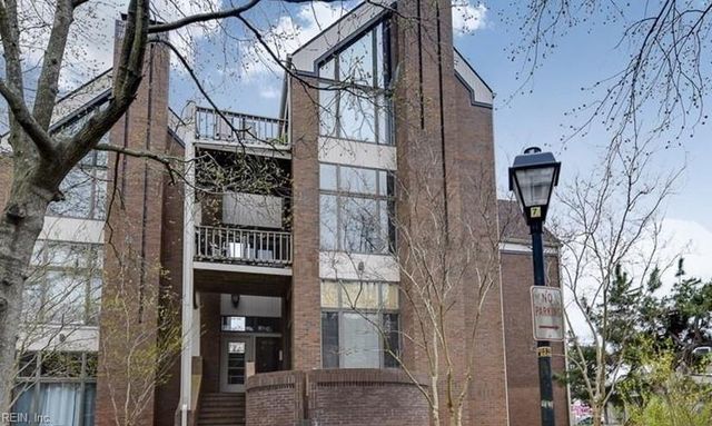 696 Mowbray Arch Apt 540, Norfolk, VA 23507