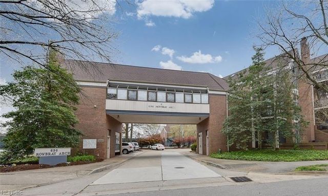696 Mowbray Arch Apt 540, Norfolk, VA 23507