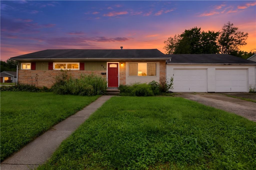 859 Flintridge Drive, Fairborn, OH 45324