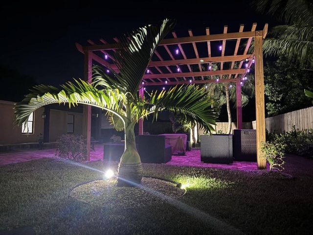 120 Sunflower Circle, Royal Palm Beach, FL 33411