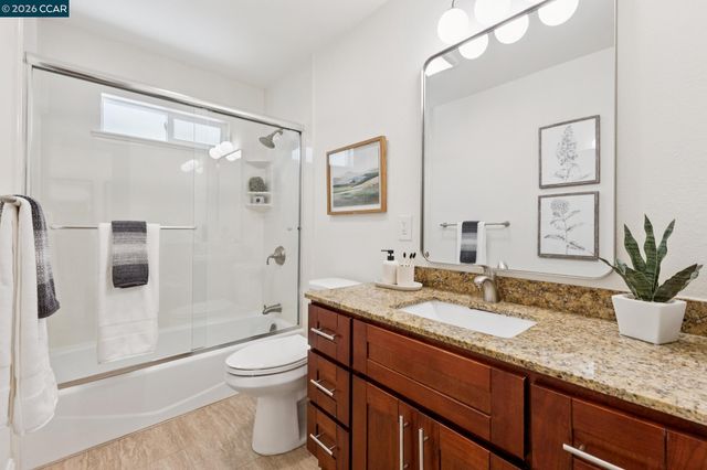 13 Anne Ct, Walnut Creek, CA 94598