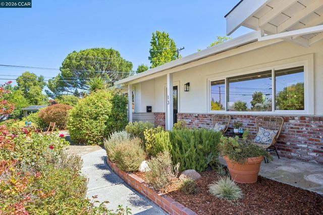 13 Anne Ct, Walnut Creek, CA 94598