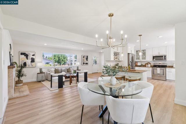13 Anne Ct, Walnut Creek, CA 94598