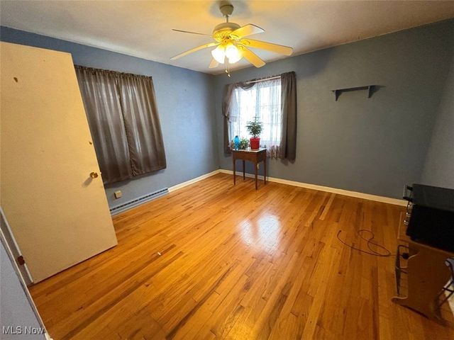 31 Alameda Avenue, Cuyahoga Falls, OH 44221