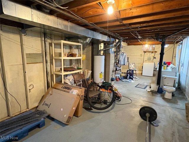 31 Alameda Avenue, Cuyahoga Falls, OH 44221