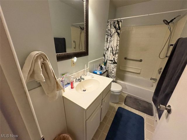 31 Alameda Avenue, Cuyahoga Falls, OH 44221