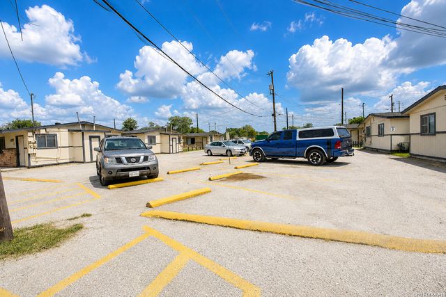 144 W Villaret Blvd Unit 142, San Antonio, TX 78221