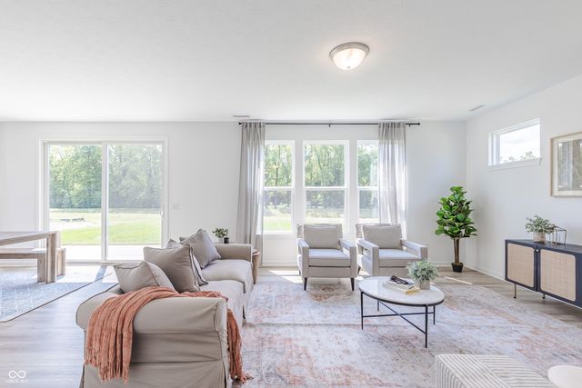 438 Chester Lane, Pittsboro, IN 46167