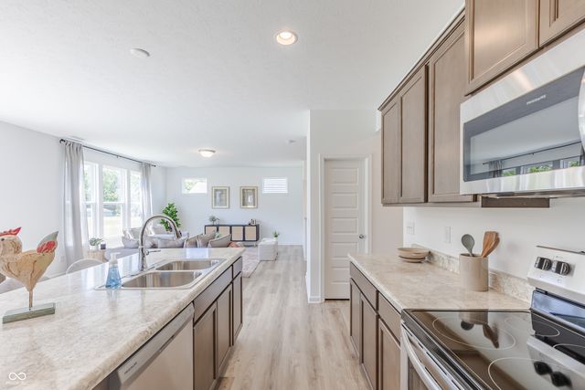 438 Chester Lane, Pittsboro, IN 46167