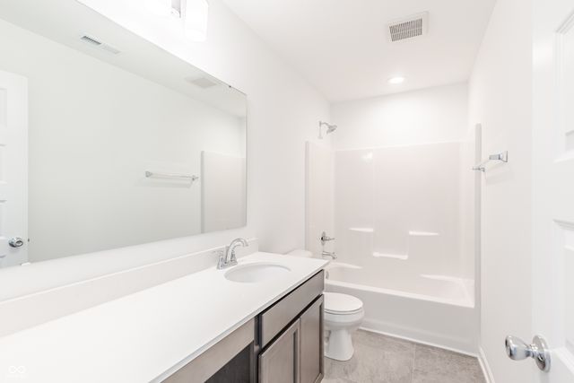 438 Chester Lane, Pittsboro, IN 46167