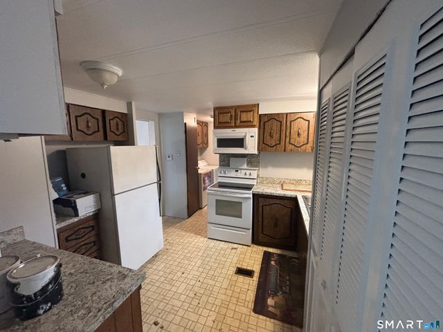 14 Redstone Street, Southington, CT 06489