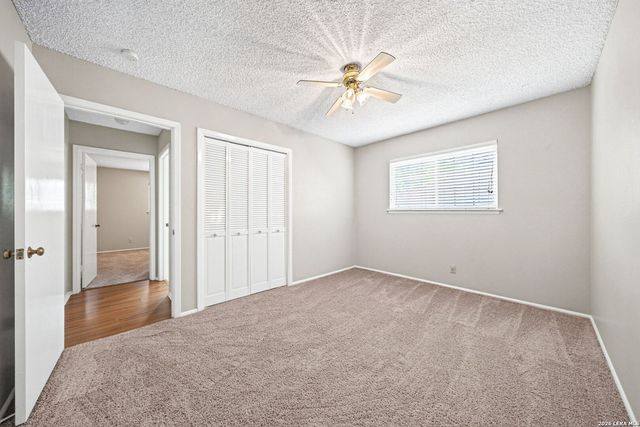 412 Cordoba Dr, Universal City, TX 78148