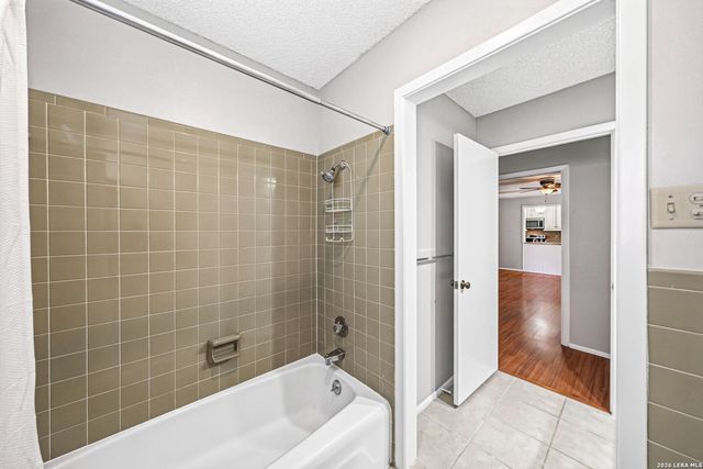 412 Cordoba Dr, Universal City, TX 78148