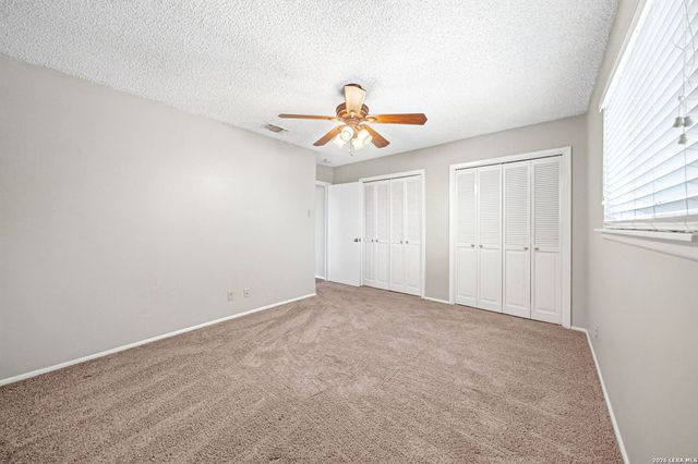 412 Cordoba Dr, Universal City, TX 78148