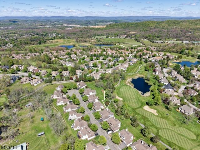 14 Wentworth Ct, Hardyston Twp., NJ 07419