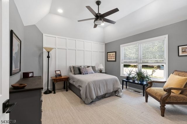 14 Wentworth Ct, Hardyston Twp., NJ 07419
