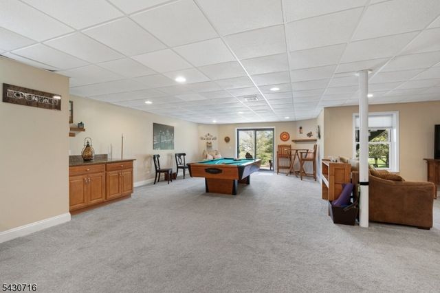 14 Wentworth Ct, Hardyston Twp., NJ 07419