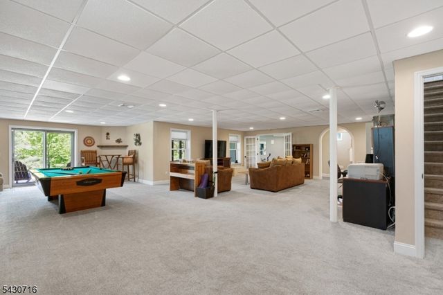 14 Wentworth Ct, Hardyston Twp., NJ 07419
