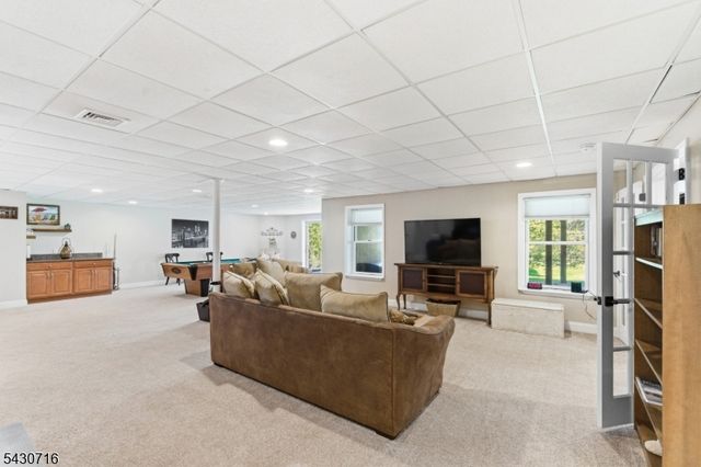 14 Wentworth Ct, Hardyston Twp., NJ 07419