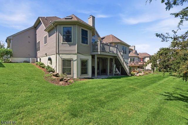 14 Wentworth Ct, Hardyston Twp., NJ 07419