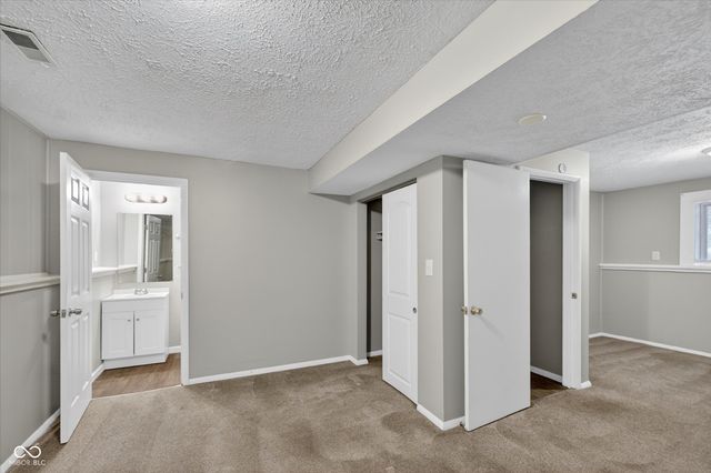 10322 Starview Drive, Indianapolis, IN 46229