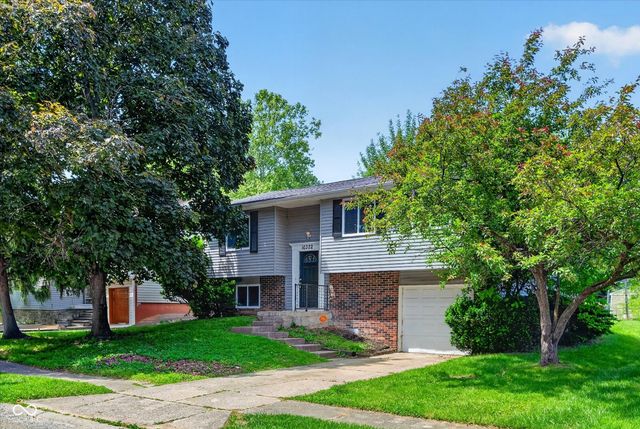 10322 Starview Drive, Indianapolis, IN 46229
