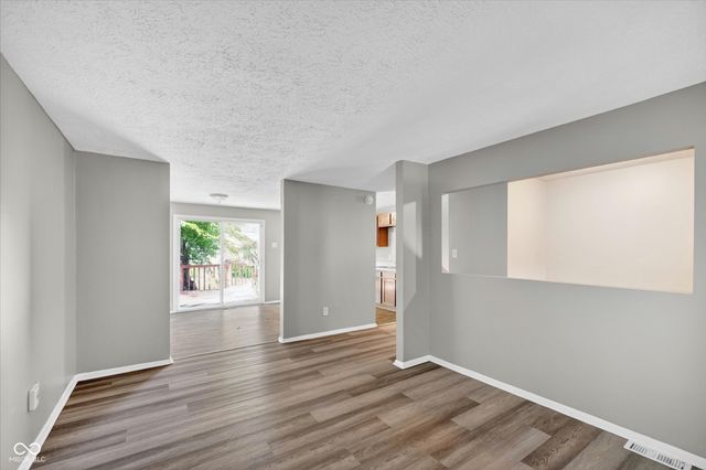 10322 Starview Drive, Indianapolis, IN 46229