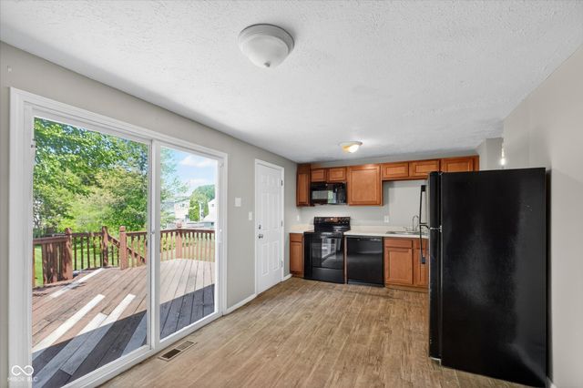 10322 Starview Drive, Indianapolis, IN 46229