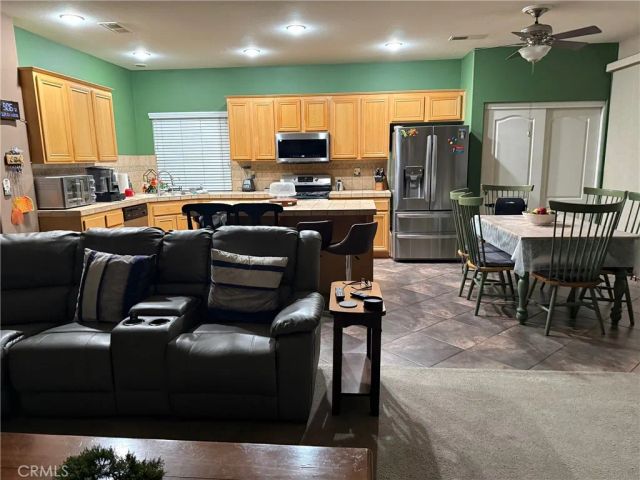 251 Spinnaker Street, San Jacinto, CA 92583