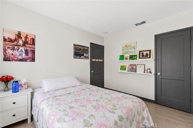 6721 E La Marimba, Long Beach, CA 90815