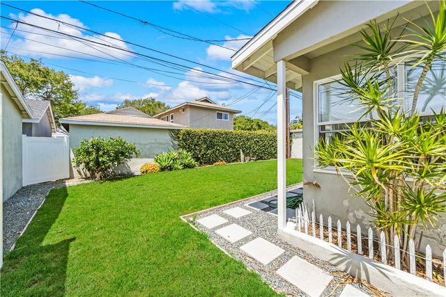 6721 E La Marimba, Long Beach, CA 90815