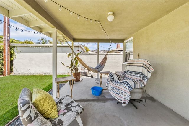 6721 E La Marimba, Long Beach, CA 90815