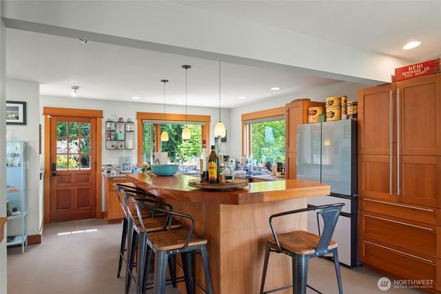532 Whitecap Road, Bellingham, WA 98229