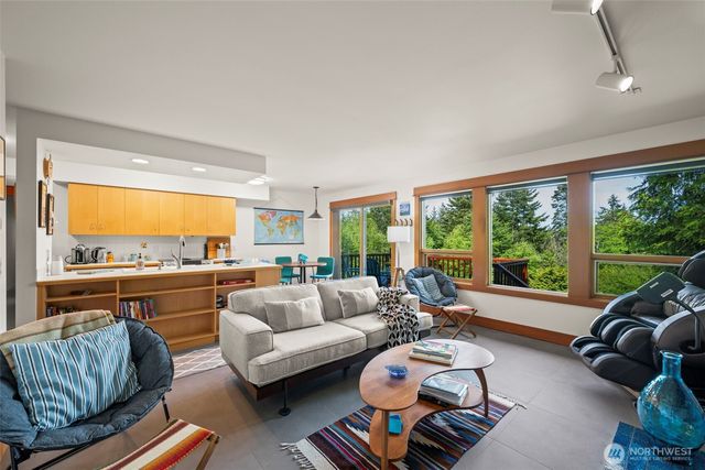 532 Whitecap Road, Bellingham, WA 98229