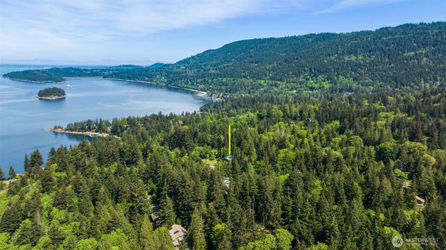 532 Whitecap Road, Bellingham, WA 98229