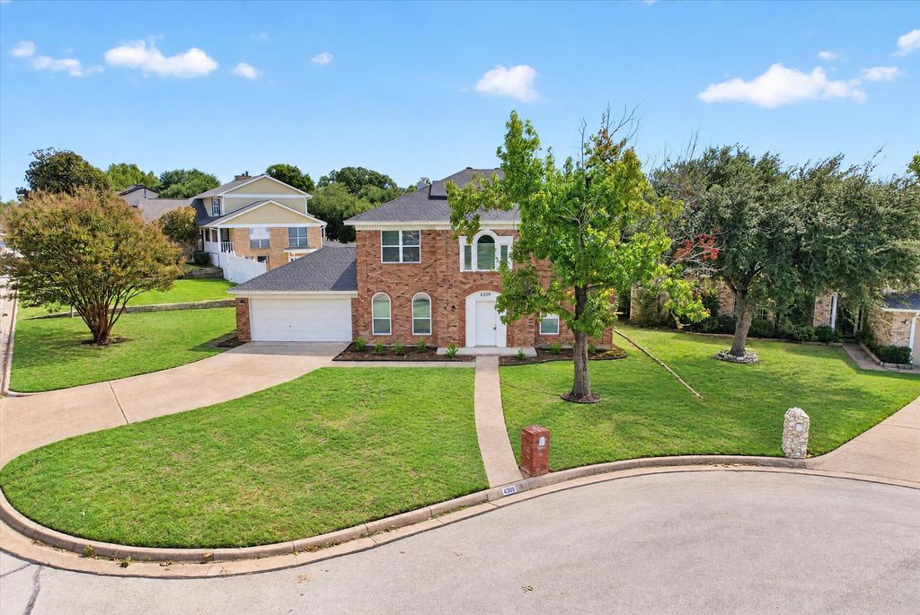4309 Downsview Court, Arlington, TX 76016 — exterior
