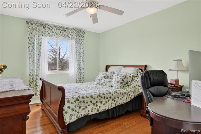 44226 Harsdale Drive, Canton, MI 48187