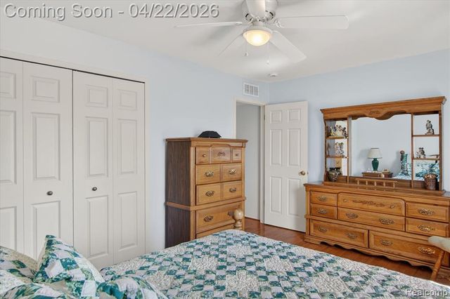 44226 Harsdale Drive, Canton, MI 48187