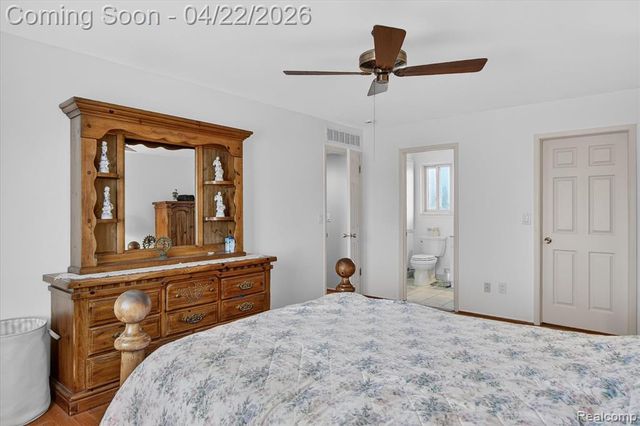 44226 Harsdale Drive, Canton, MI 48187