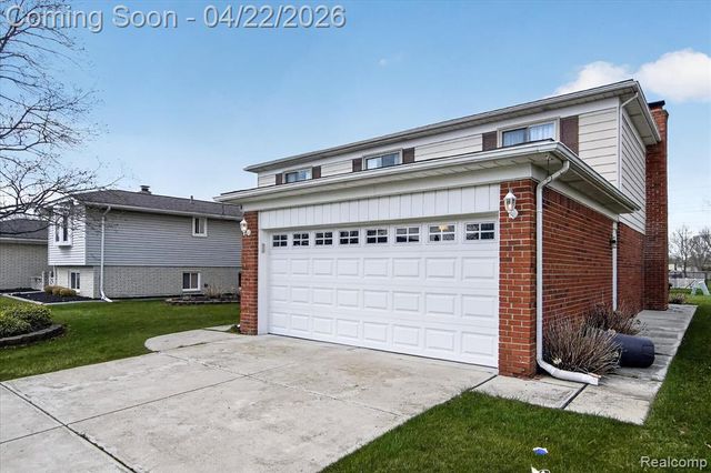 44226 Harsdale Drive, Canton, MI 48187